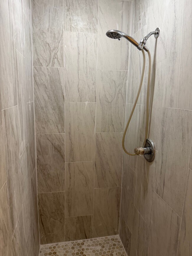 Building Photo - 505 S Main Ext