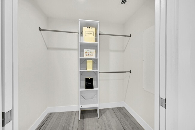 Building Photo - 730 N Ocean Blvd