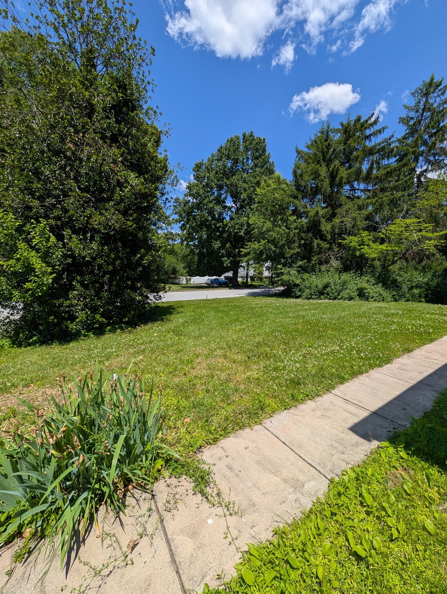 Building Photo - 15 N Forge Manor Dr