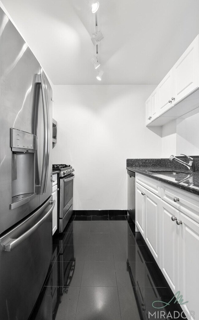 Building Photo - 1 bedroom in New York NY 10010