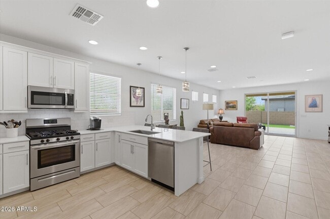 Building Photo - 17211 W Whispering Wind Dr