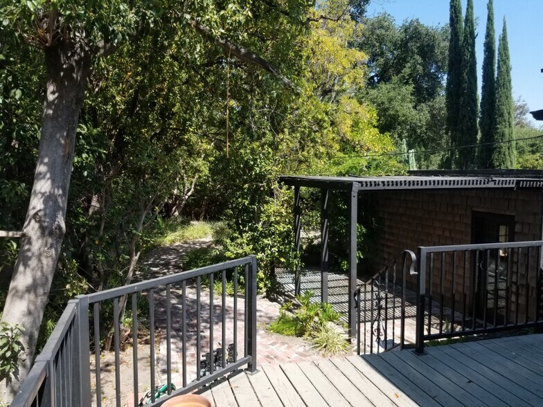 Building Photo - 4822 Grand Ave