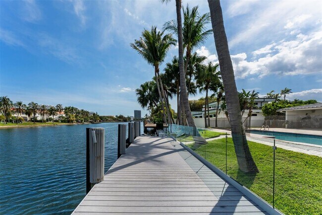 Building Photo - 1525 Diplomat Pkwy