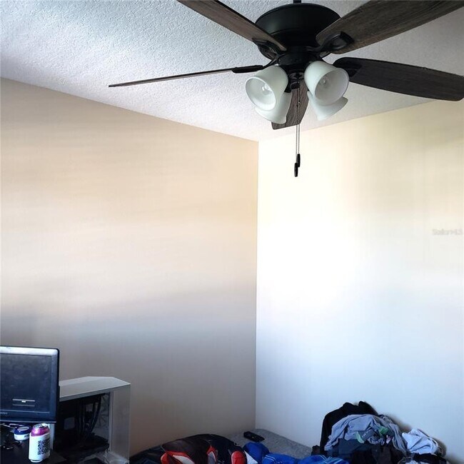 Building Photo - 2020 Leather Fern Dr