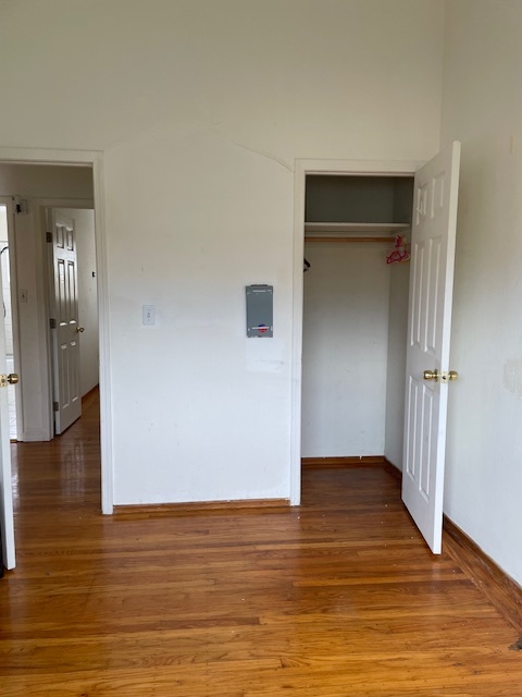 Closet in second bed room - 3123 Alma St