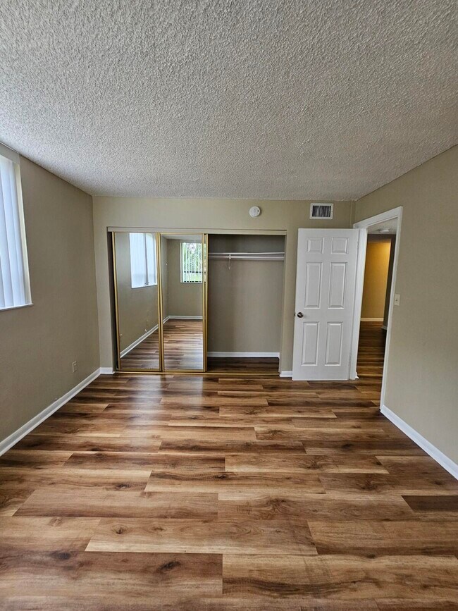 Building Photo - 1900 N Congress Ave