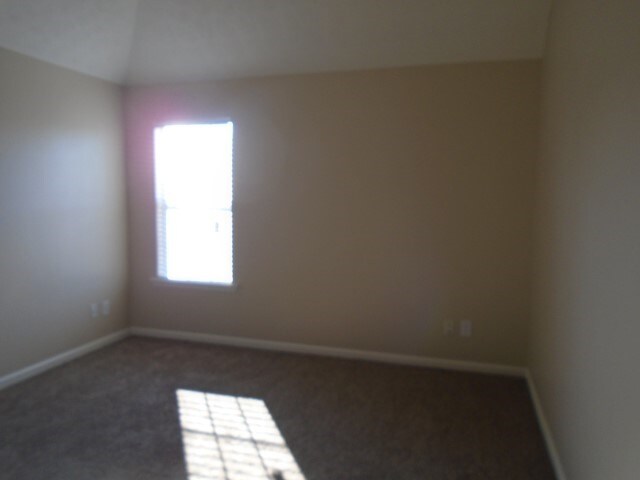 Building Photo - 705 Compton Ln