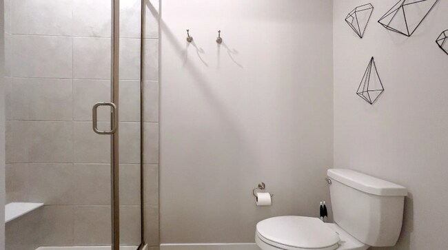 Building Photo - Welcome to this stunning 2-bedroom 2-bathroom home located in the desirable Westfield, IN