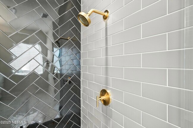 Building Photo - 480 Loosestrife Wy