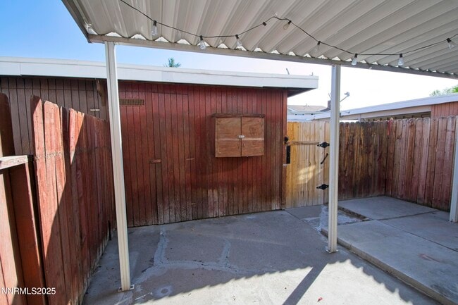 Building Photo - 111 Smithridge Park