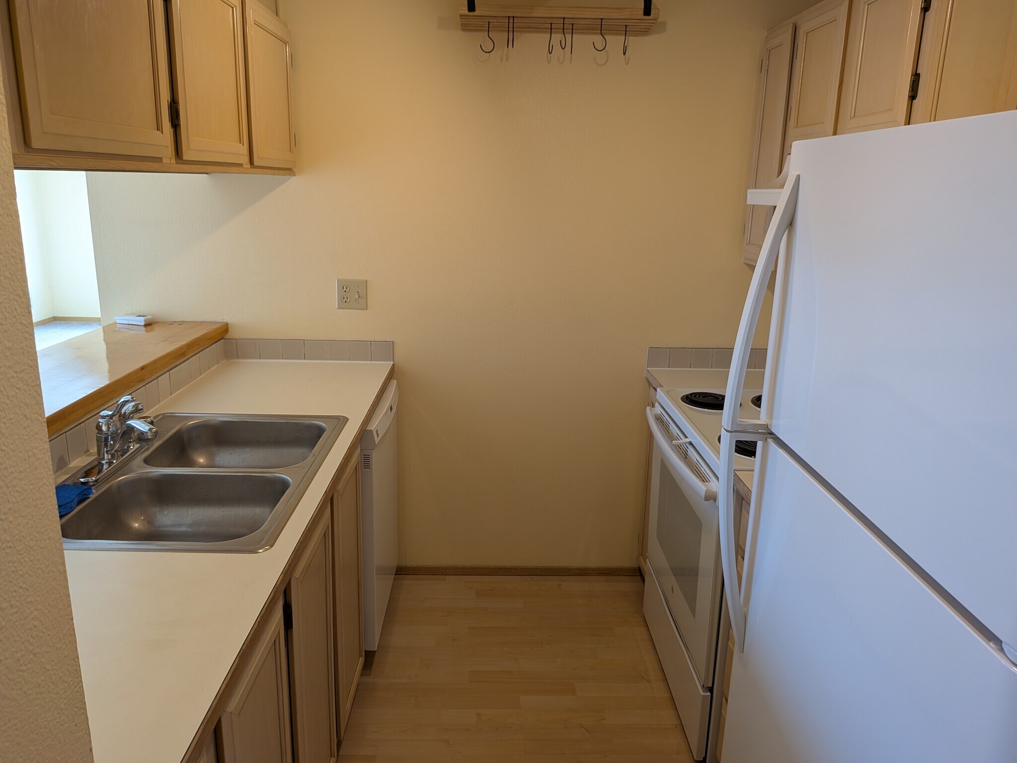 Kitchen - 4540 45th Ave SW