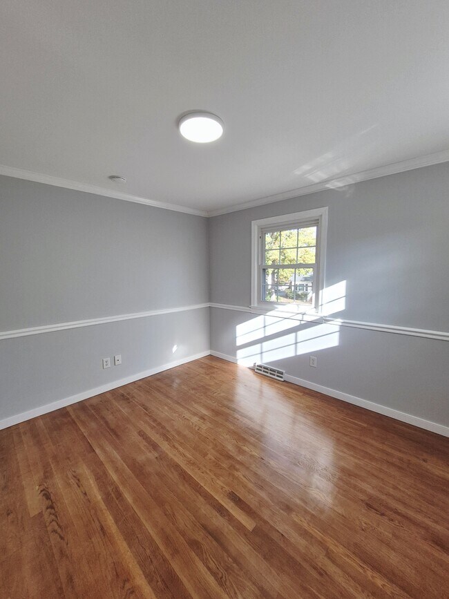 Building Photo - 2402 Fon Du Lac Rd