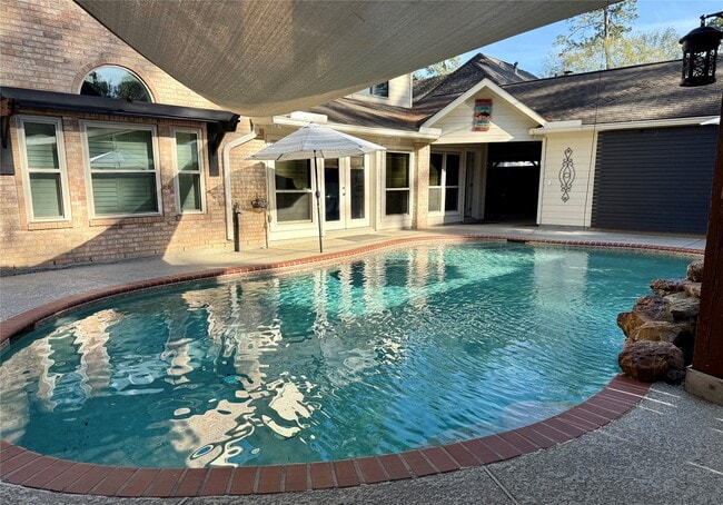 Building Photo - 12907 Lake Mist Dr