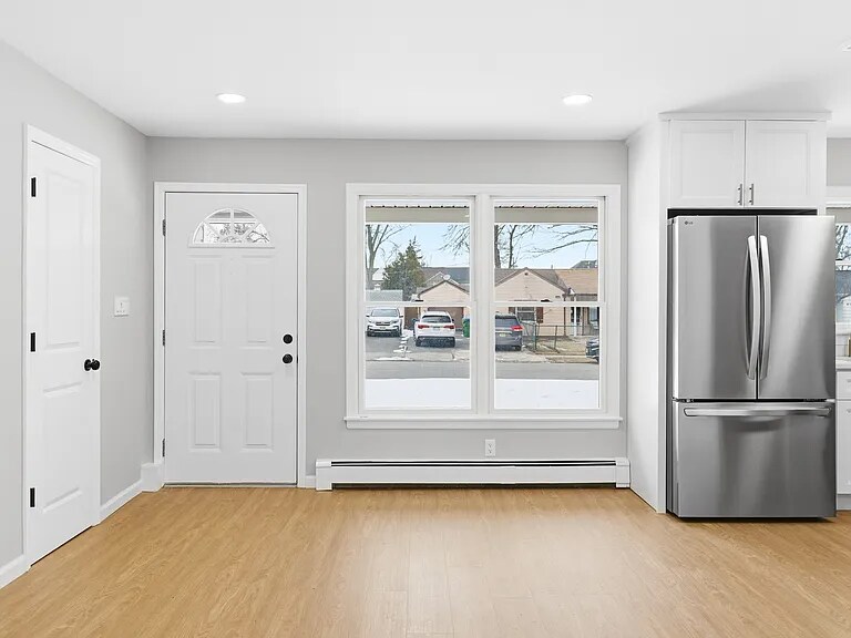 Building Photo - 38 Dalton Pl