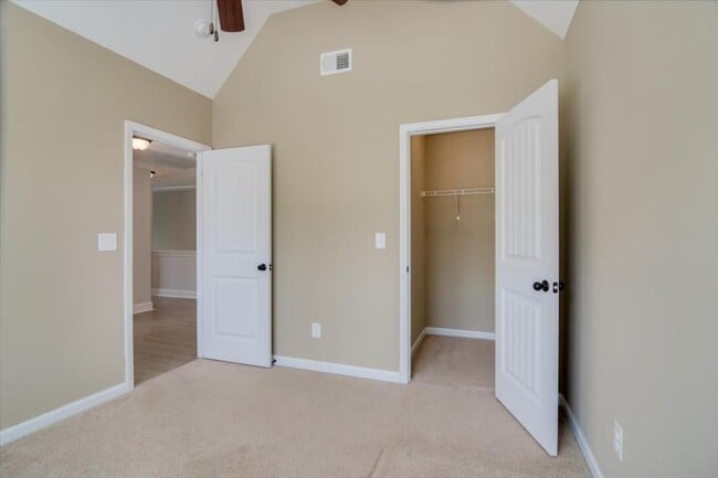 Building Photo - 5634 Sunbury Loop