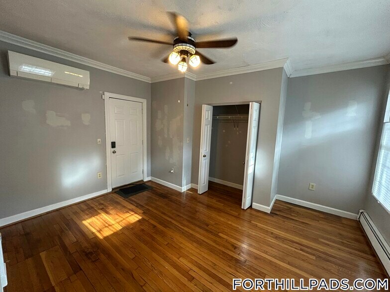 Building Photo - 120 Highland St