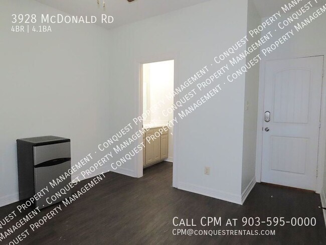 Building Photo - 3928 McDonald Rd