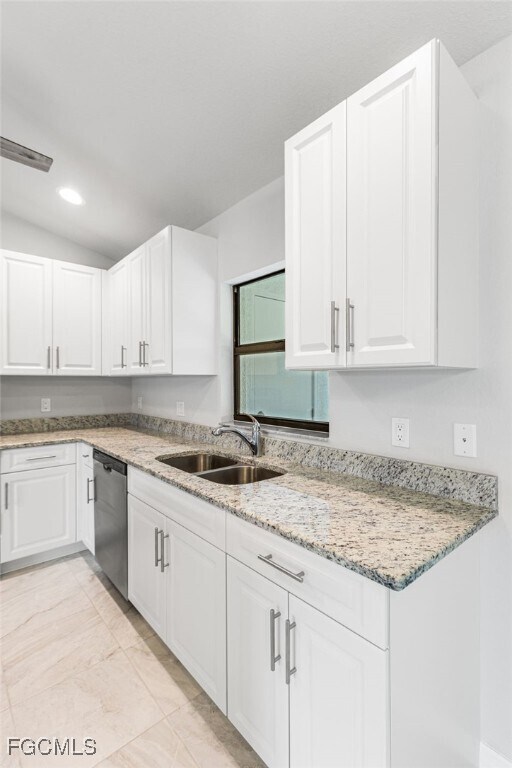 Building Photo - 1206 SW 20th Ave