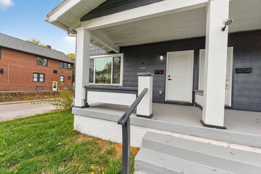 Building Photo - 1123-1125 S Ohio Ave