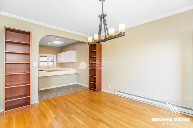 Building Photo - 84 Levant St