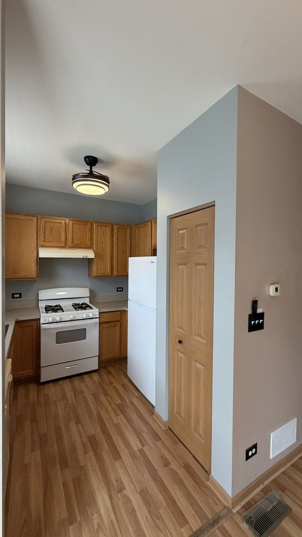 Building Photo - 1508 Cambria Dr