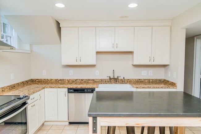 Building Photo - Historic Home Available at Foxhaven Farm