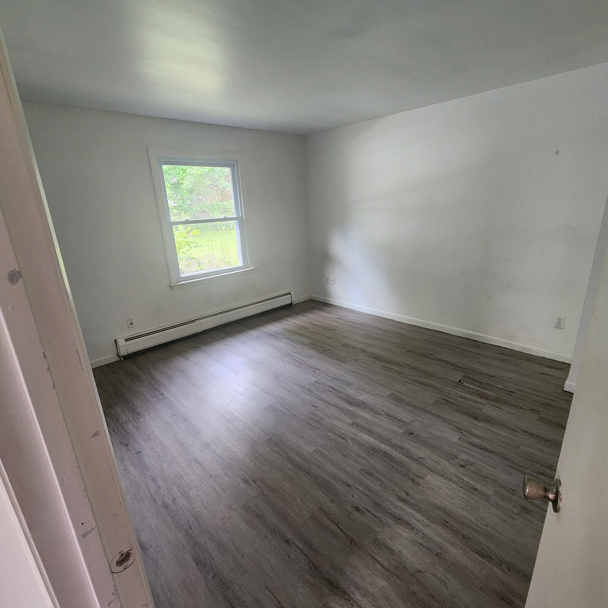 Building Photo - 3 Birchwood Dr