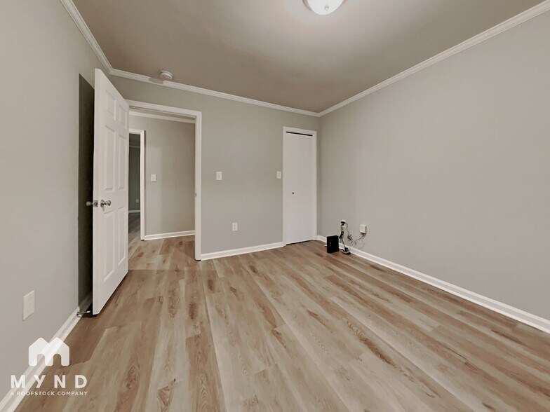 Building Photo - 20104 Balsam Ct