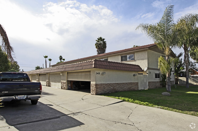 Primary Photo - Juniper Street Townhomes