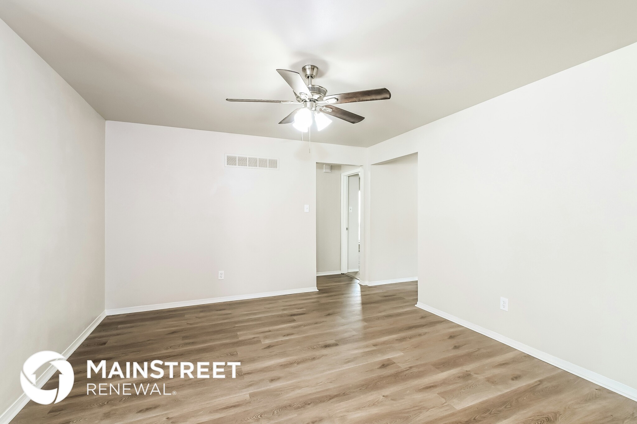 Building Photo - 4 Inverness Ct