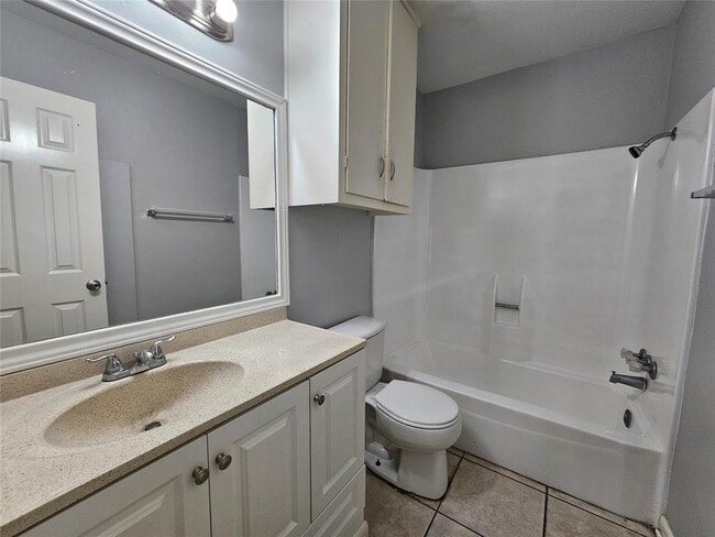 Building Photo - 1304 Glenda Dr