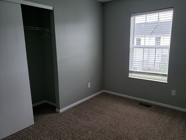 Building Photo - 6108 Georges Park Dr