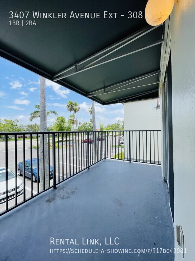 Building Photo - 3407 Winkler Ave Ext