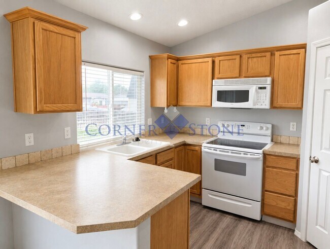 Building Photo - Bright & Open 3-Bedroom Home with 3-Car Garage & Fully Fenced Backyard
