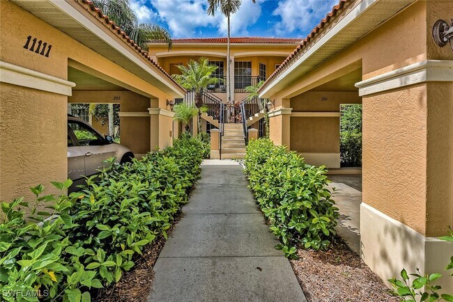 Primary Photo - 11111 Corsia Trieste Way