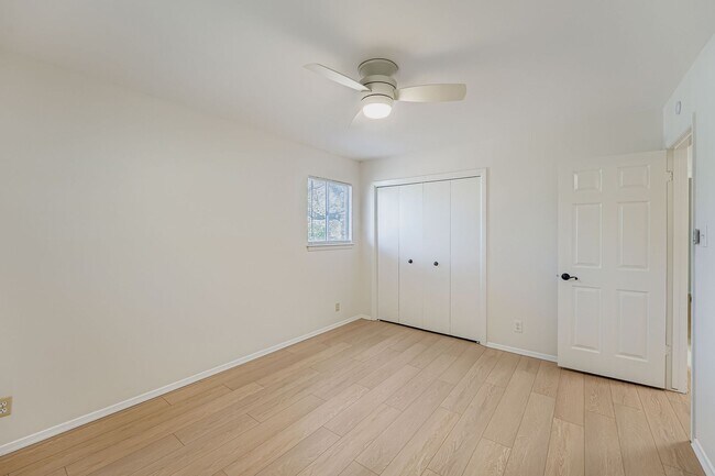 Building Photo - Ranch Style Home For Lease on Huge Lot in ...