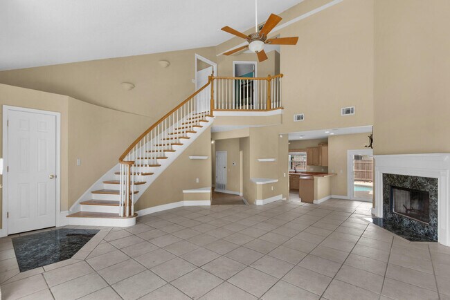 Building Photo - 879 Van Dyke Dr