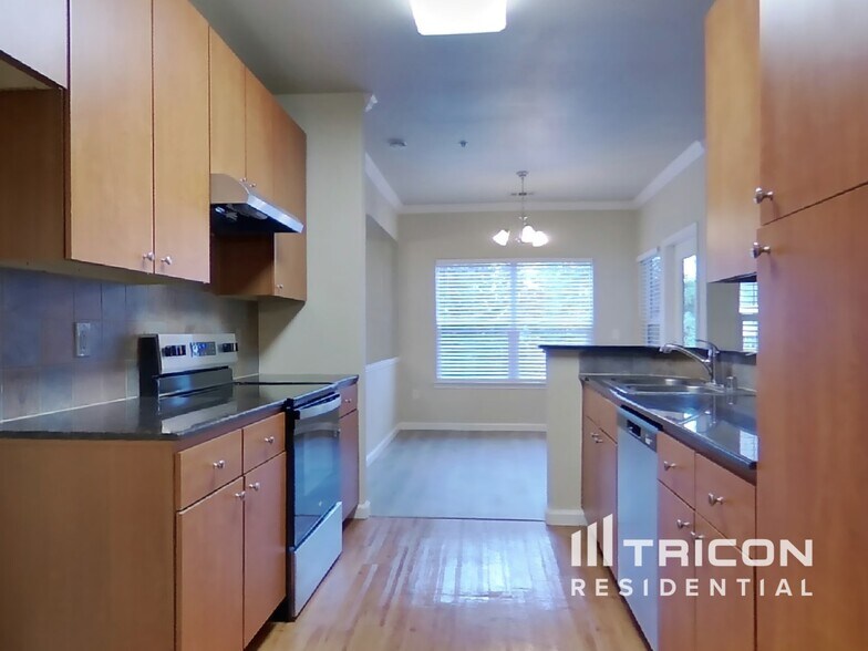 Building Photo - 8434 Walerga Rd