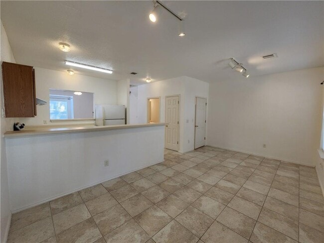 Building Photo - 304 Windridge Village Cove