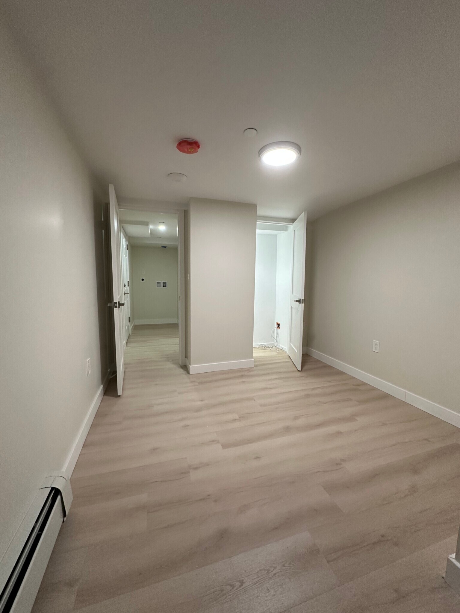 Building Photo - 74 Ruthven St