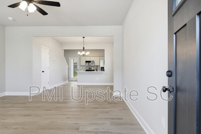 Building Photo - 107 Virginia Ave