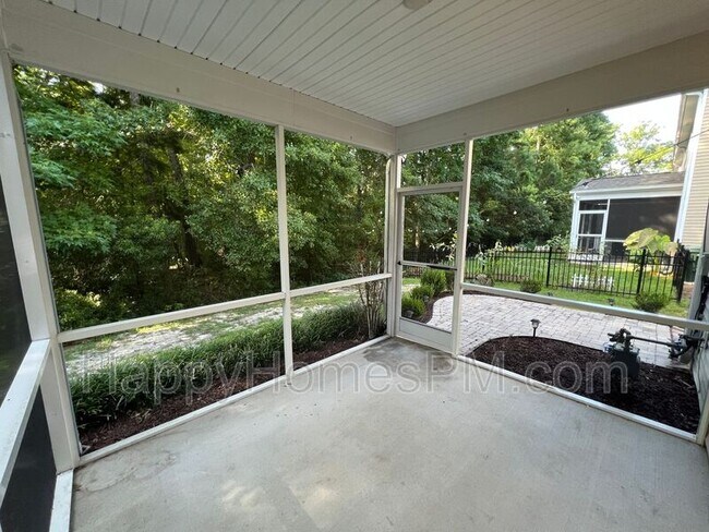 Building Photo - 1708 Restoration Ct