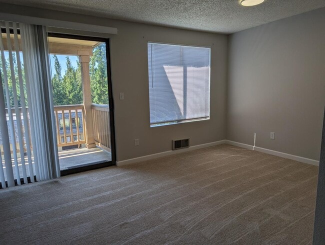 Primary Photo - 5213 84th St SW