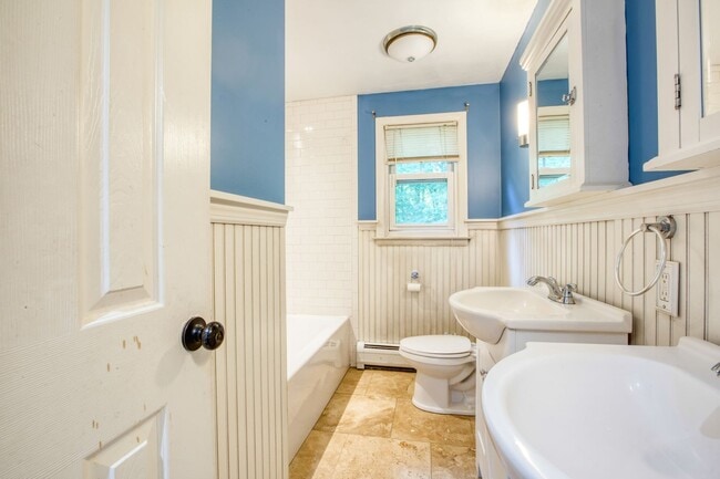 Building Photo - 171 Newell Ave