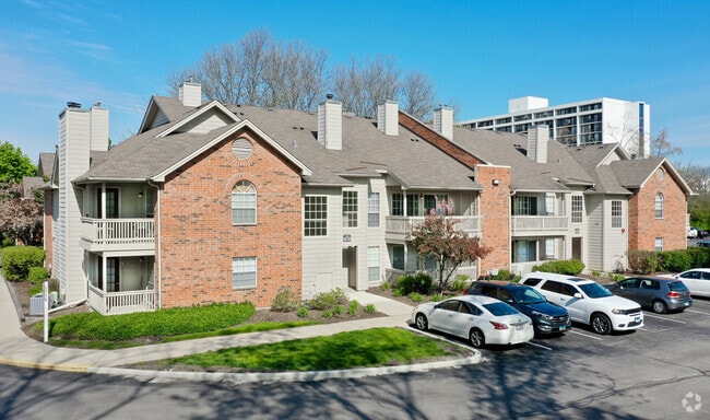 Building Photo - Martin's Point