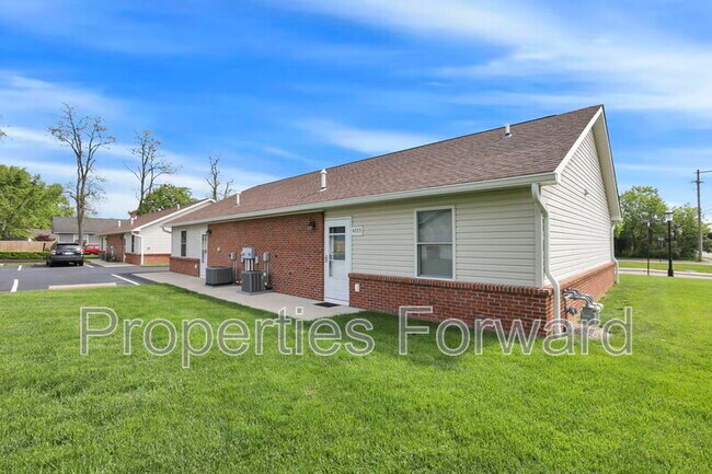 Building Photo - 4031 Elm St