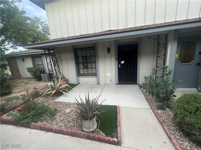 Primary Photo - 1467 Lorilyn Ave
