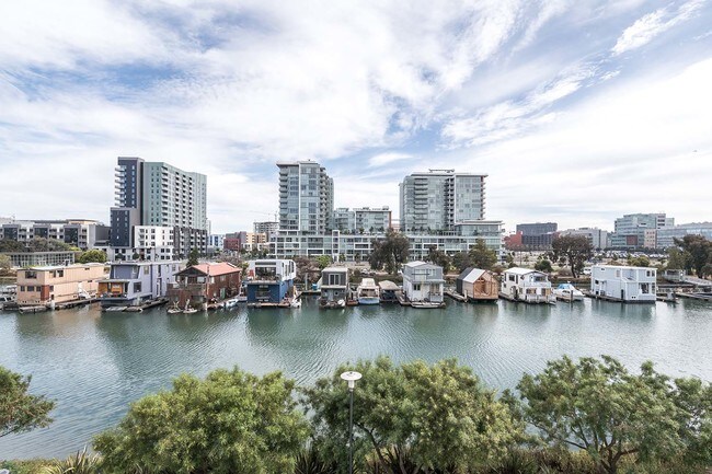 Building Photo - Luxury Condo at Park Terrace