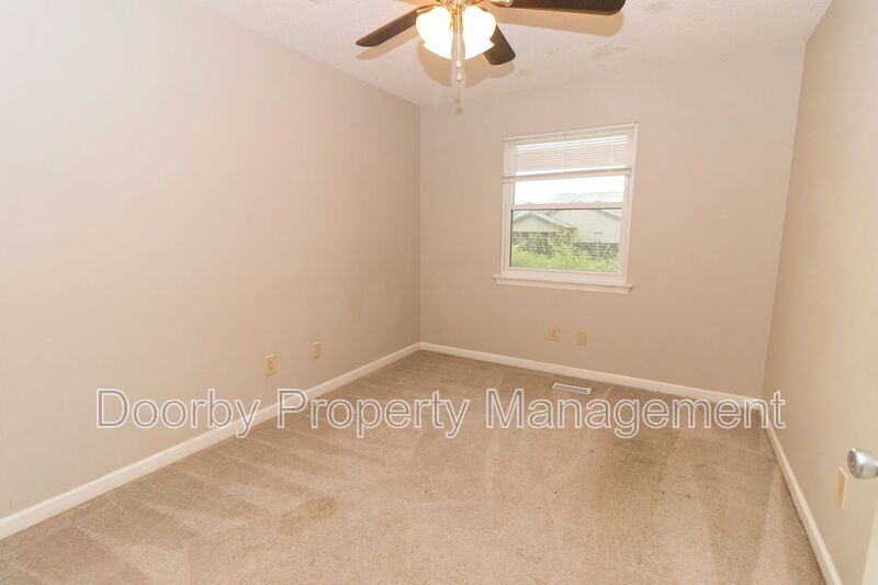 Building Photo - 173 Allen Rd