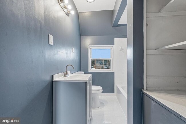 Building Photo - 2410 Keyway